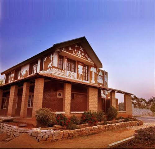 Olde Bangalore Resort And Convention Center Devanahalli Eksteriør billede